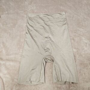 SPANX Slimplicity High-Waisted Mid-Thigh Shapewear Short XL